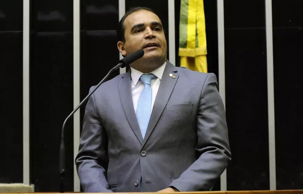 Quem é o Delegado Marcelo Freitas, relator da ação que pode cassar Eduardo