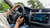 Carros com piloto automático: o que é a tecnologia e como usar?