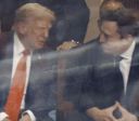 Musk compartilha imagem dele e de Trump no funeral de Charlie Kirk