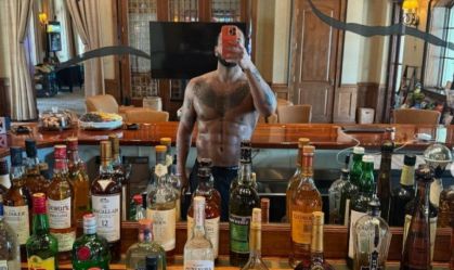 Drake abre o jogo sobre cirurgia plástica e revela se editou foto polêmica