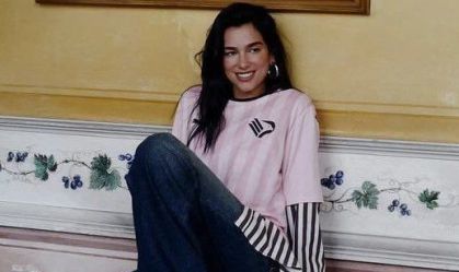 Clube italiano “zera meme” de Dua Lipa e publica ensaio com a cantora; veja