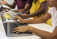 Disputa por talentos se intensifica com avanço da IA, diz pesquisa