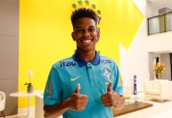 Jogadores da Seleção se apresentam para jogos das Eliminatórias da Copa