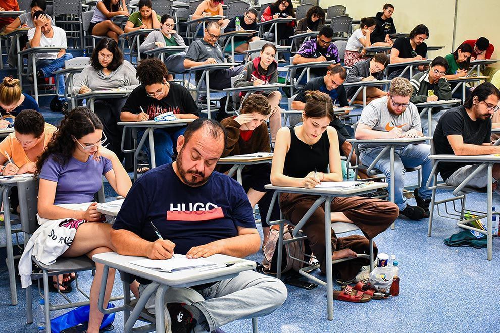 estudantes-fazem-prova-da-unicamp