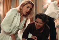 "Êta Mundo Melhor!" Sandra é obrigada a beber taça envenenada