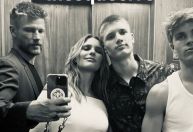 Fernanda Lima curte noite com Rodrigo Hilbert e filhos gêmeos; veja