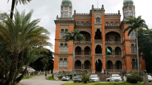 Fachada da Fiocruz