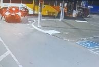 Vídeo: ex-delegado foi morto com tiro de fuzil no litoral; carro capotou