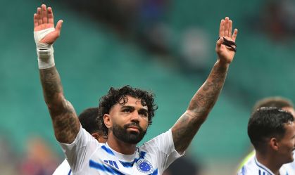 Gabigol marca presença em jogo do Minas pela Superliga Feminina