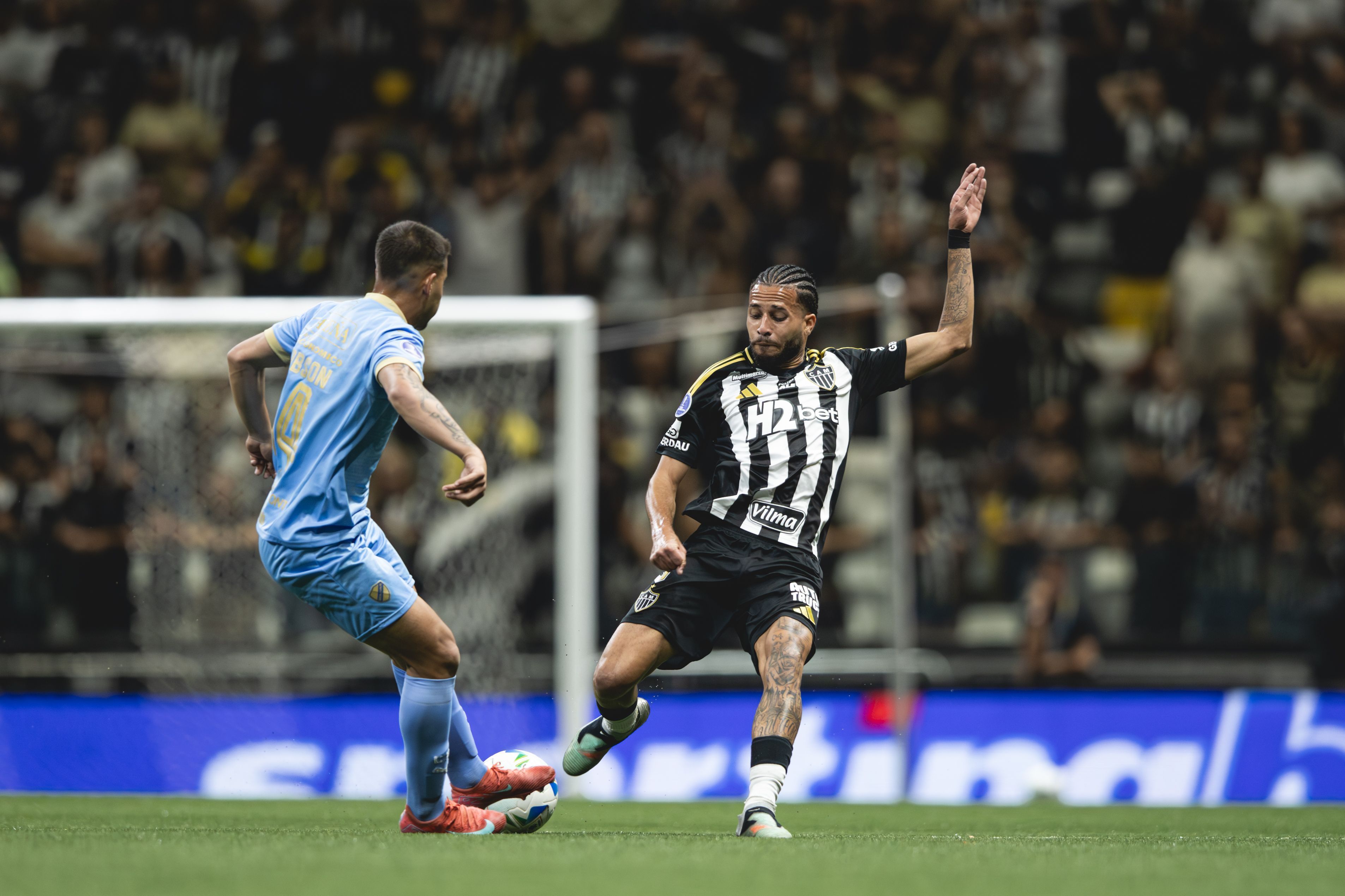 Alexsander se lesionou em Atlético x Bolívar
