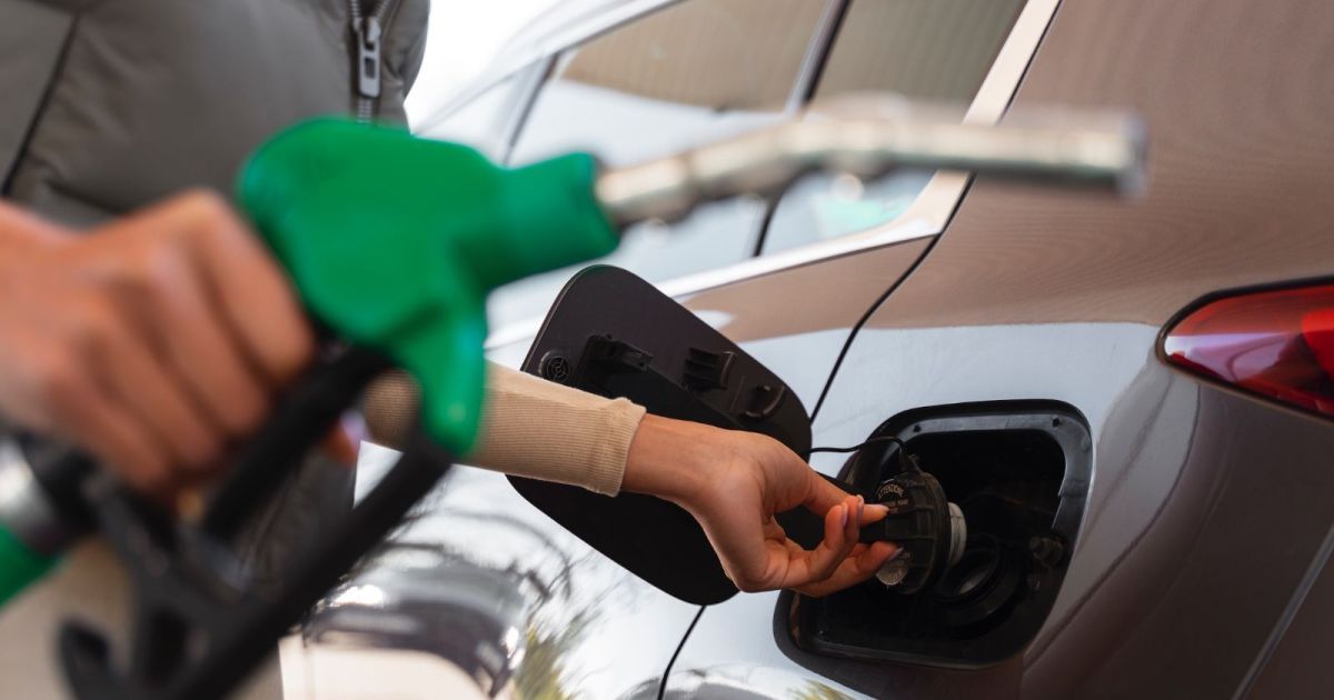 Inflação de janeiro supera projeções e política monetária exige 'calibragem' cautelosa, aponta análise