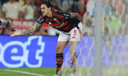 Pedro iguala Bebeto e se torna oitavo maior artilheiro do Flamengo; veja
