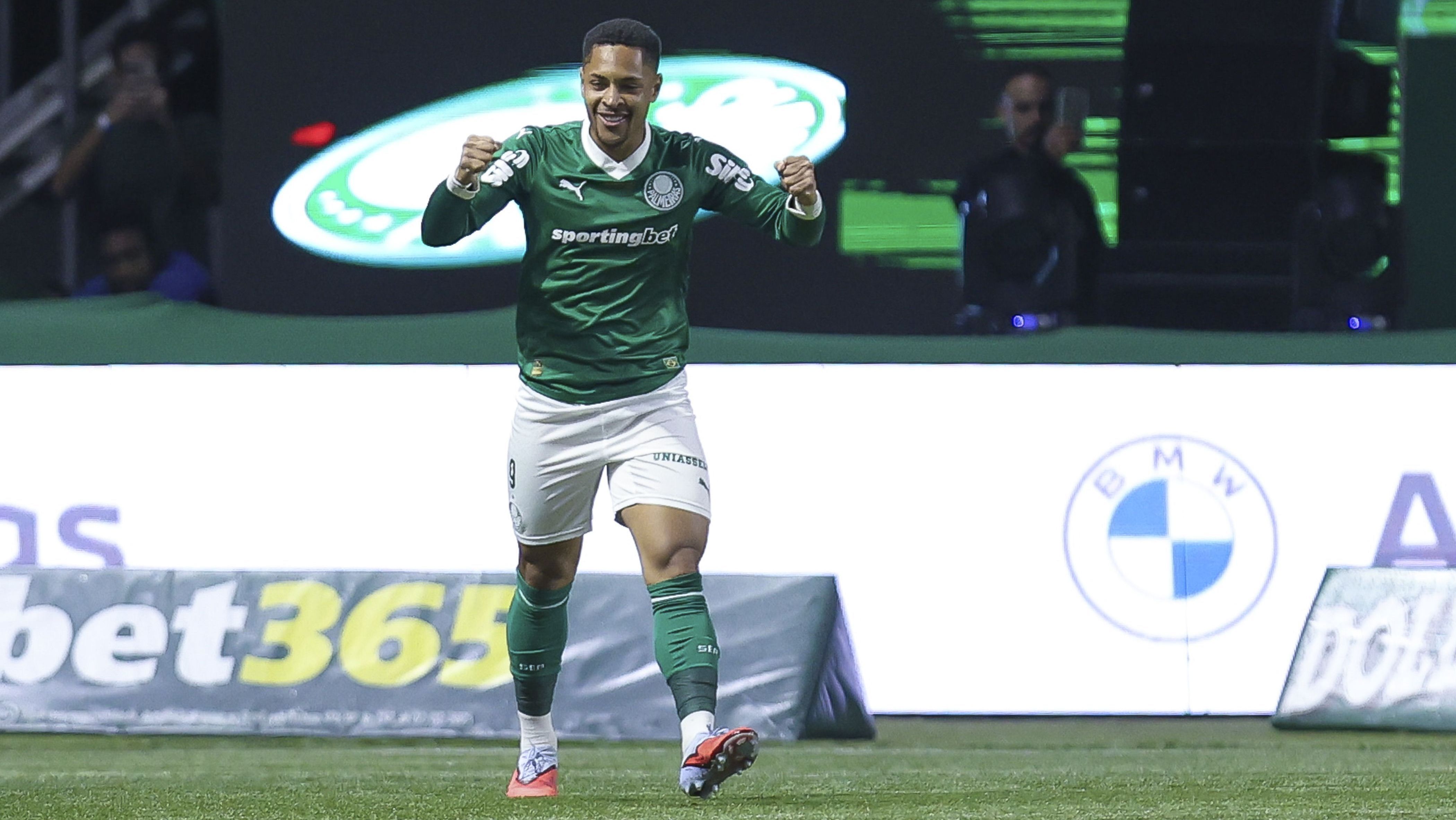 Vitor Roque jogador do Palmeiras
