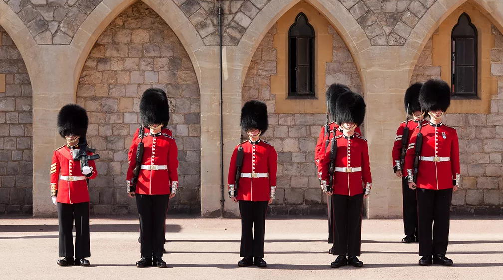 Guardas no Castelo de Windsor • Royal Collection Trust