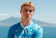 Napoli anuncia atacante ex-Manchester United após lesão de Lukaku