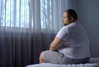 Gordofobia ocorre em ambientes médicos, de trabalho e sociais, diz pesquisa