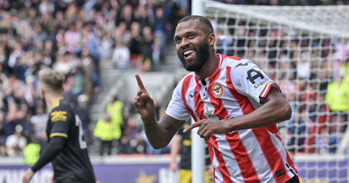 Brasileiro sensação da Premier League renova com Brentford e faz história