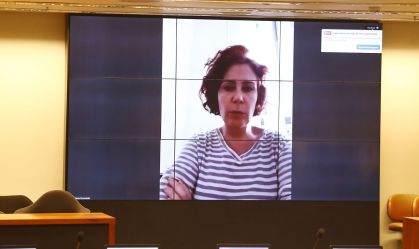 Em oitiva na CCJ, Zambelli questiona hacker e o acusa de mentir