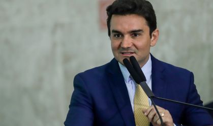 Sabino quer apoio de Lula para candidatura ao Senado