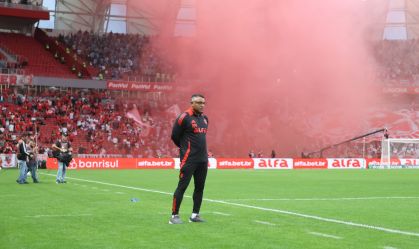 Inter demite Roger Machado após derrota no GreNal