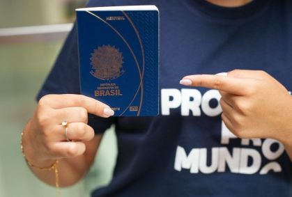 500 alunos da rede pública embarcam em intercâmbio por cinco países