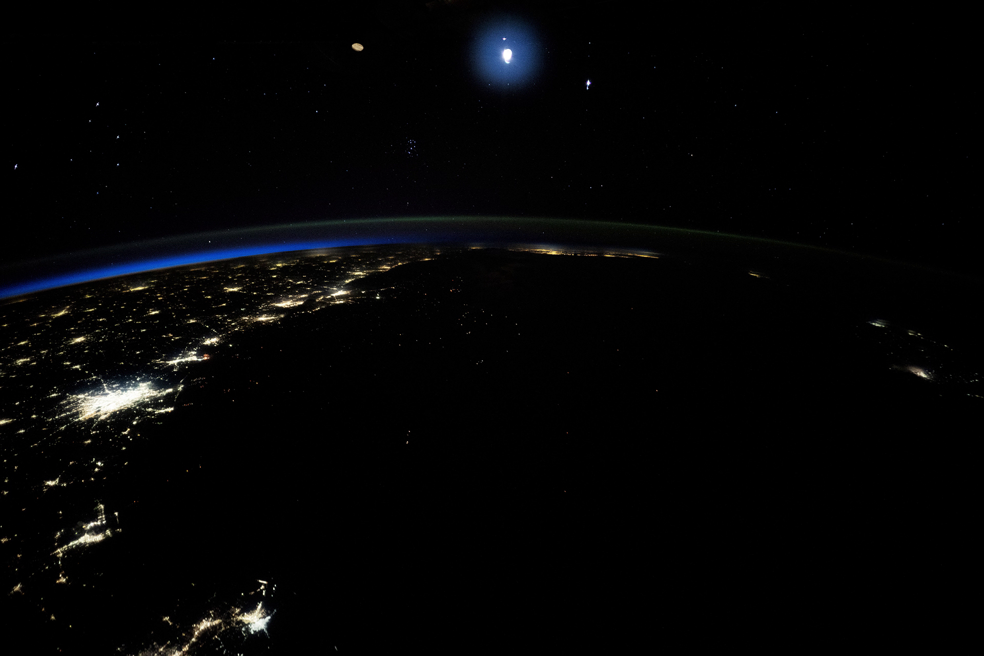 Registros foram feitos a partir do ponto de vista do astronauta a bordo do laboratório espacial