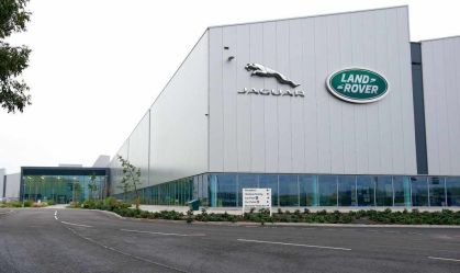 Jaguar Land Rover paralisada por ataque hacker; entenda os efeitos