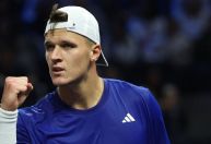 Time Mundo sai atrás e pressiona João Fonseca na Laver Cup