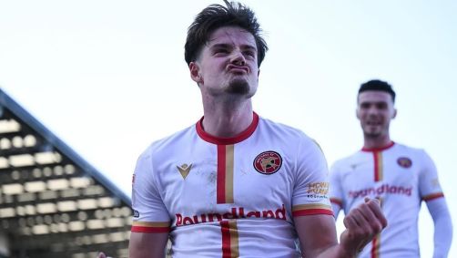 Jamie Jellis, jogador inglês do Walsall, equipe da quarta divisão inglesa