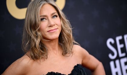 Jennifer Aniston revela que tentou engravidar por 20 anos e critica boatos