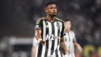 Atlético-MG confirma lesão e cirurgia de Júnior Santos após exames médicos