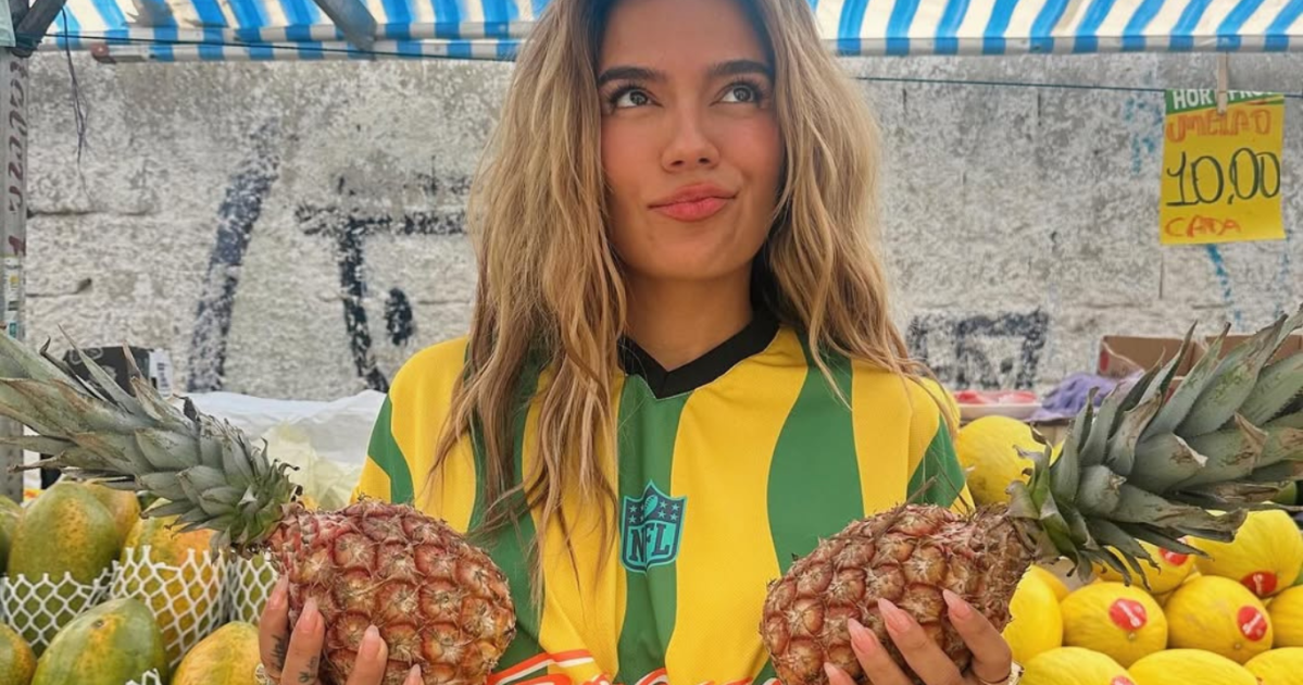 Karol G vai à feira em São Paulo antes de show na NFL; veja | CNN Brasil