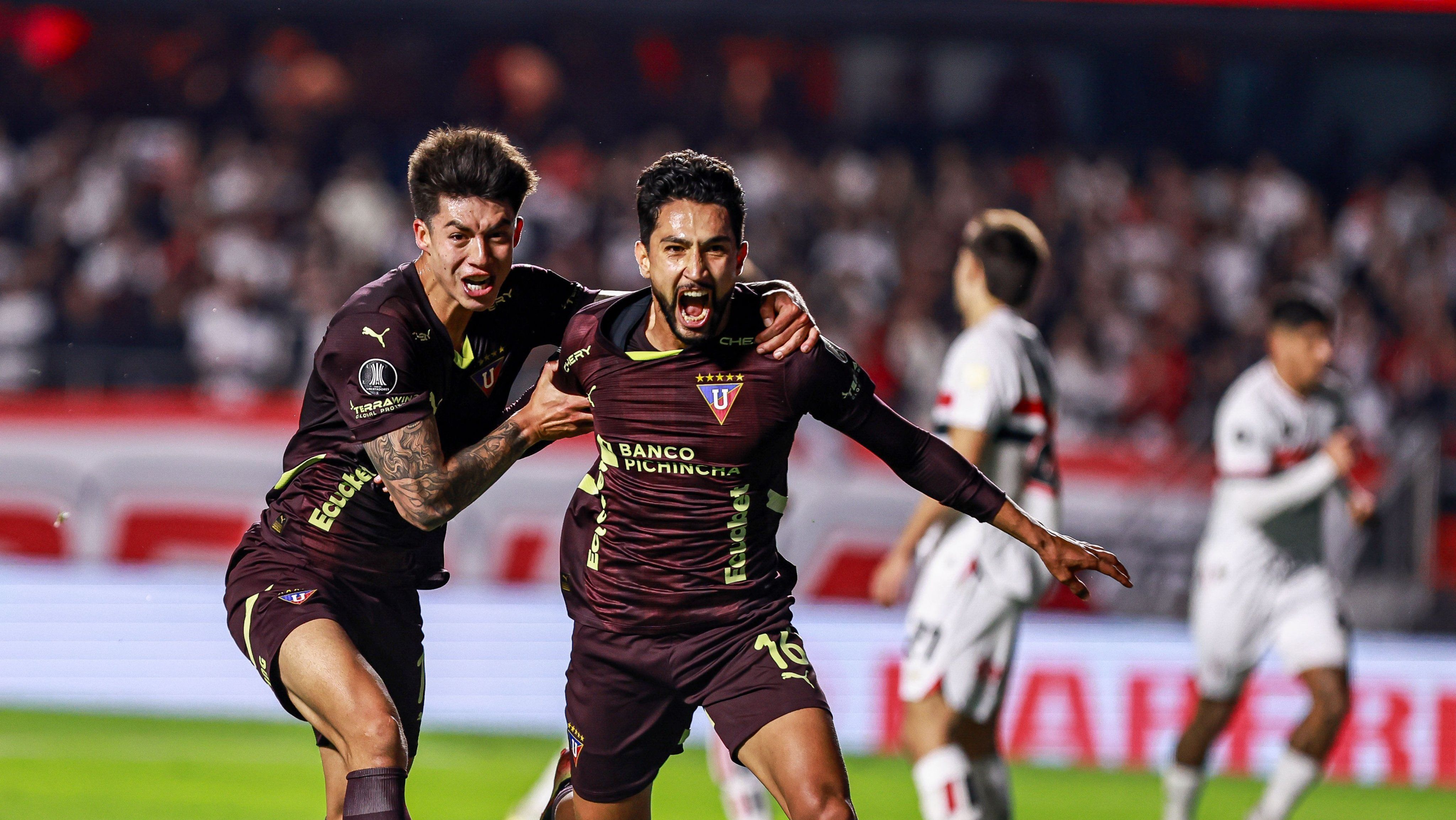Medina comemora o gol da LDU contra o São Paulo, no Morumbis, pela Libertadores
