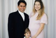 Filha de Leandro se emociona com encontro do pai com netos usando IA; veja