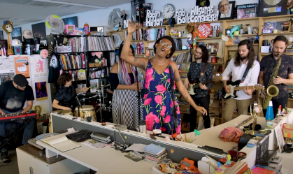 liniker tiny desk
