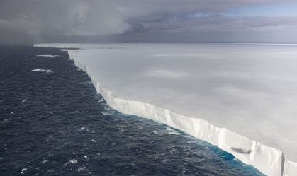 Maior iceberg do mundo está se desfazendo muito rápido, dizem cientistas