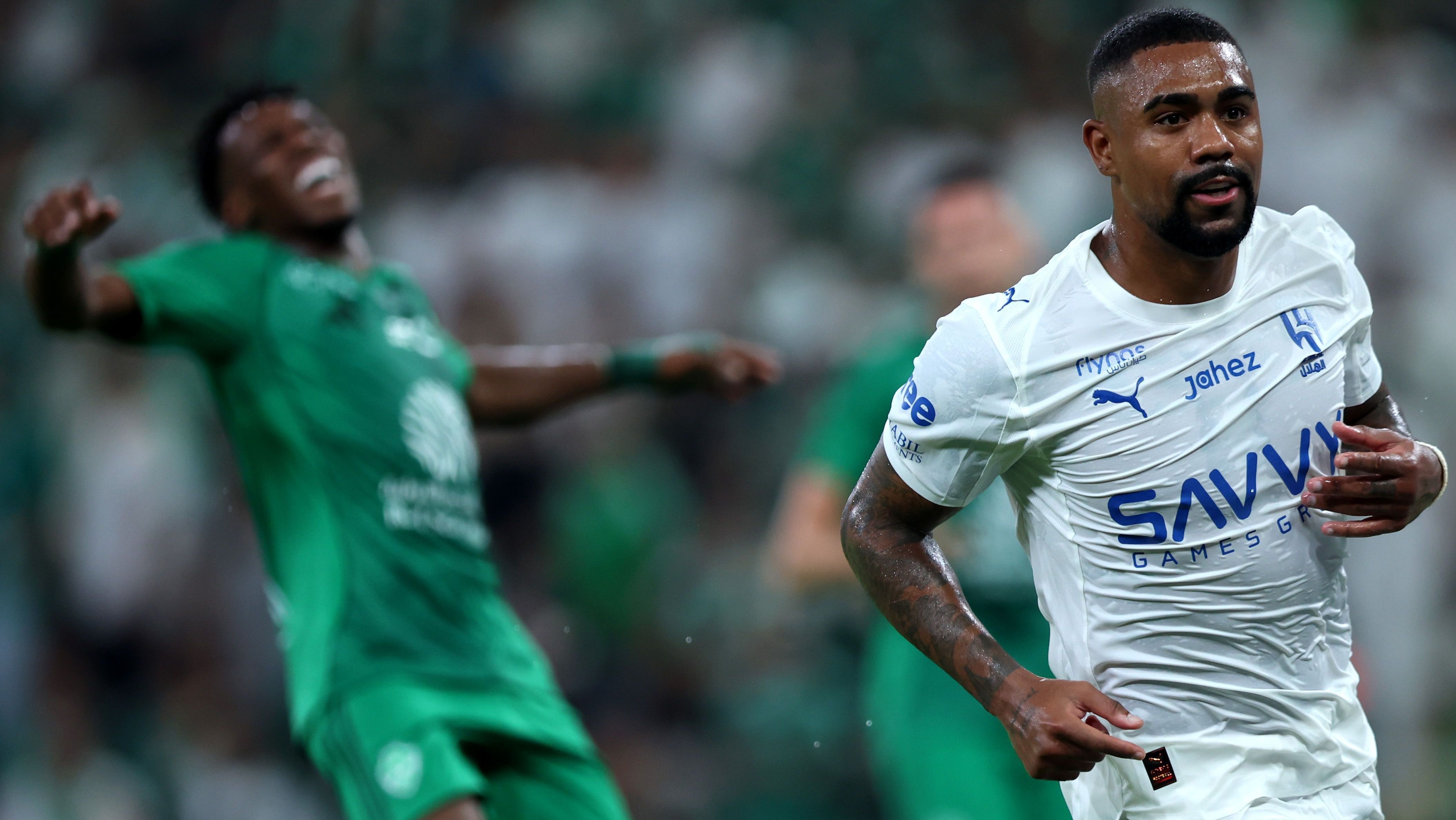 Malcom comemora gol em Al-Ahli 3 x 3 Al-Hilal