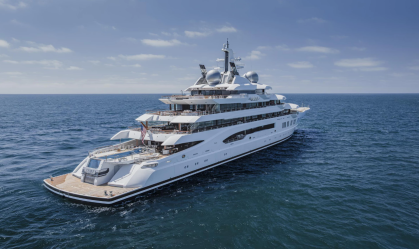 EUA põem à venda megaiate milionário apreendido de oligarca russo