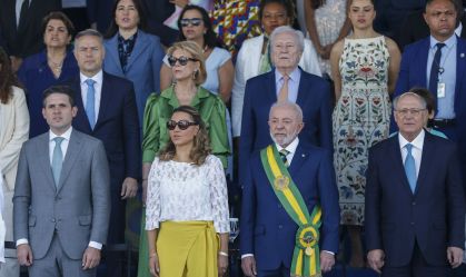 Lula celebra 7 de Setembro sem ministros do STF e presidente do Senado