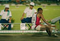 Recordista mundial do salto em distância é suspenso por motivo oculto