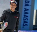 Mineirinho faz história e desce maior rampa de skate do mundo