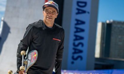 Mineirinho faz história e desce maior rampa de skate do mundo