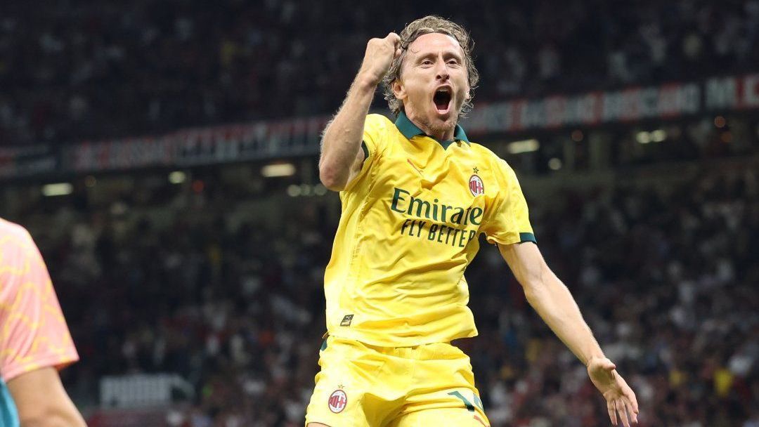 Luka Modric comemorando seu primeiro gol pelo Milan