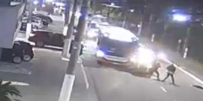 Novo vídeo mostra momento de disparos contra ex-delegado em SP