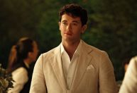 À CNN, Tom Blyth diz que passou por transformação após "De Férias com Você"