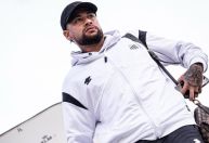 Neymar atrai torcedores de Atlético-MG e Cruzeiro a hotel em BH