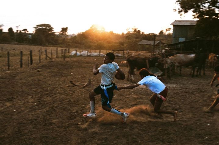 Retrato do filme que a NFL lançou para retratar o cotidiano do futebol americano no Brasil • Divulgação/NFL Brasil