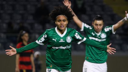 Jogadoras do Palmeiras celebrando o gol diante do Sport, pelas quartas de final da Copa do Brasil Feminina