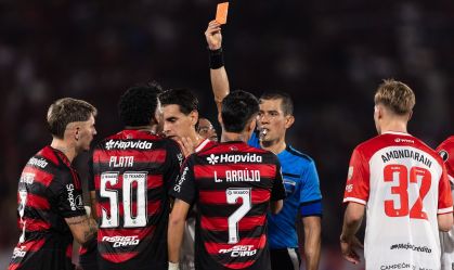 Conmebol confirma anulação da expulsão de Plata, do Flamengo