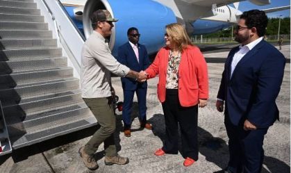 Caças dos EUA pousam em Porto Rico em meio à tensão com a Venezuela
